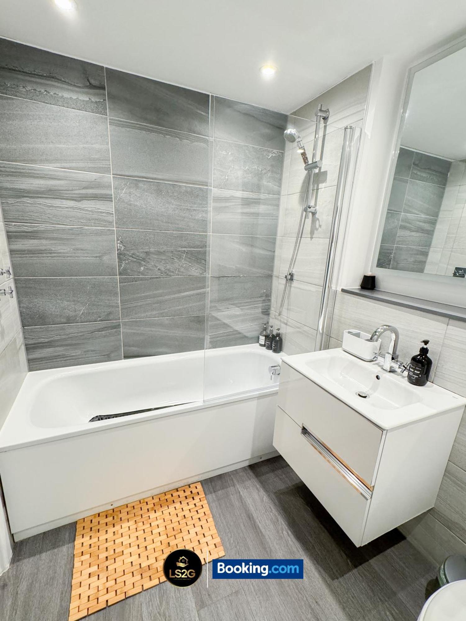 Cosy 1 Bedroom By Ls2g Short Lets & Serviced Greater With Free Wifi Appartement